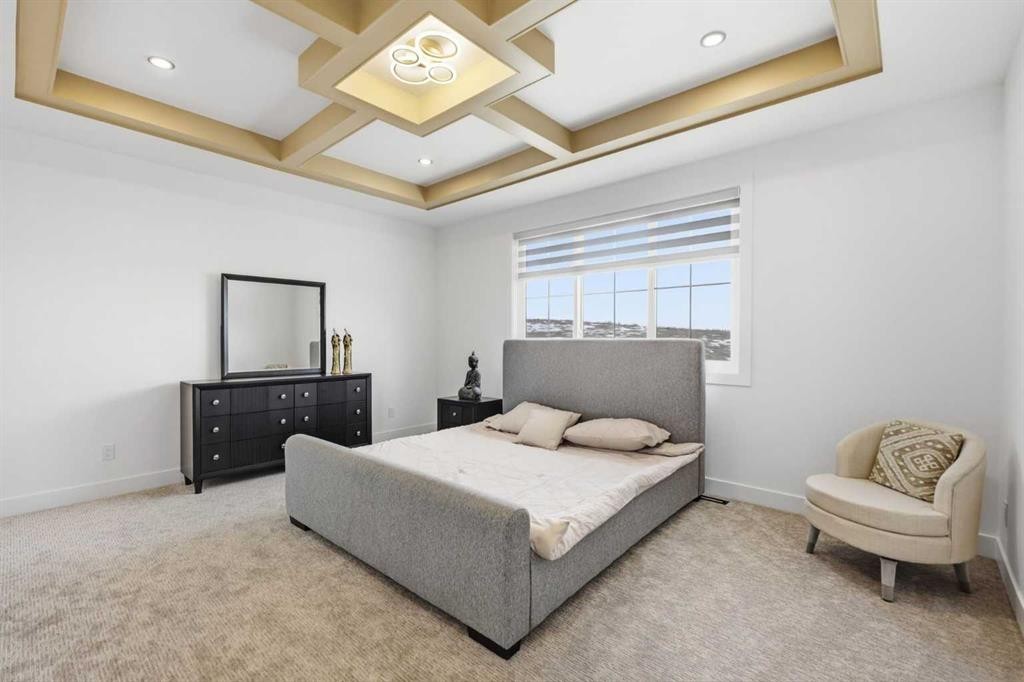 230 Royal Birch View Nw, Calgary, AB - Indoor Photo Showing Bedroom