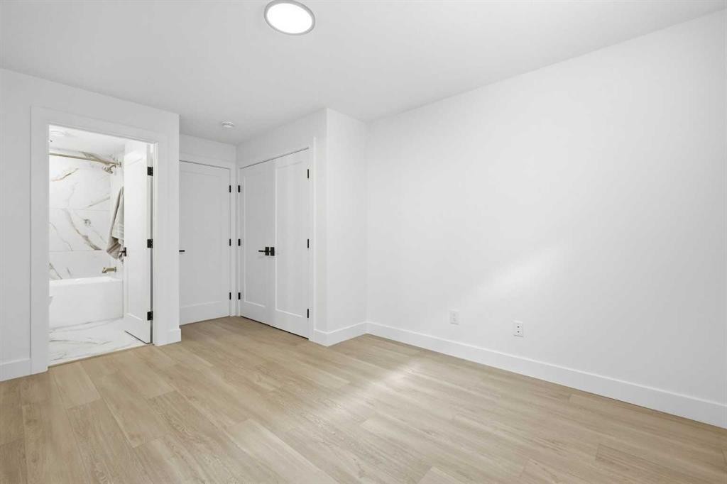 230 Royal Birch View Nw, Calgary, AB - Indoor Photo Showing Other Room