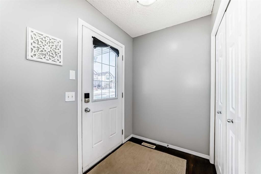 71 Covepark Rise Ne, Calgary, AB - Indoor Photo Showing Other Room