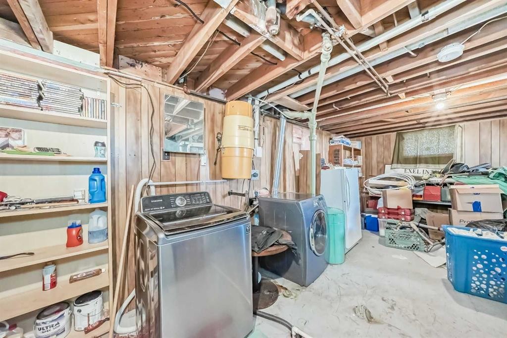 440 36 Avenue Nw, Calgary, AB - Indoor