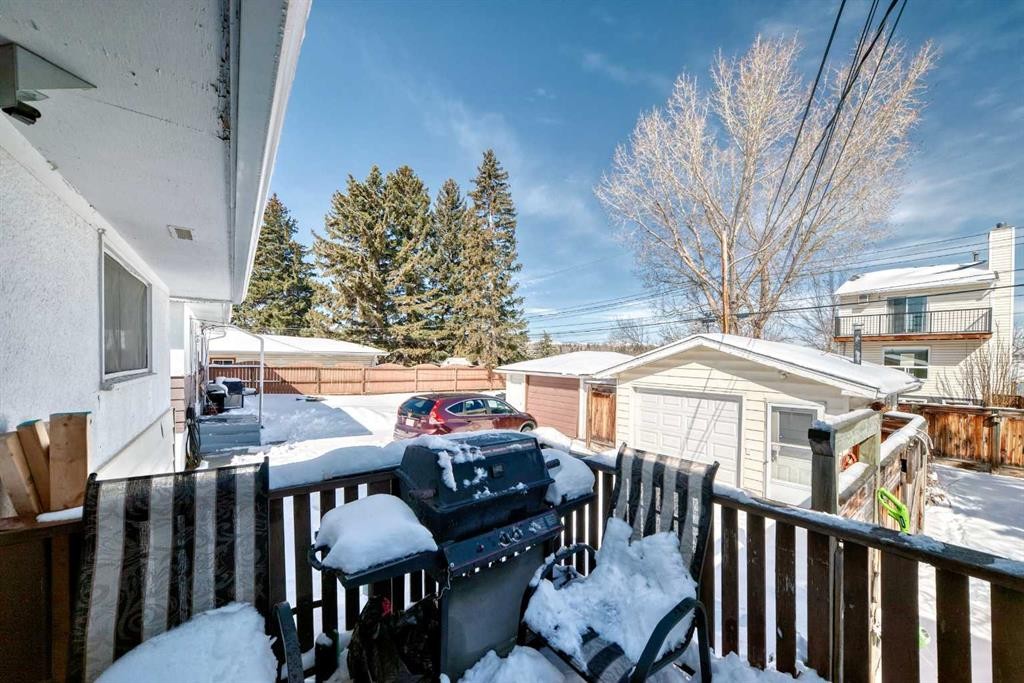 440 36 Avenue Nw, Calgary, AB - Outdoor