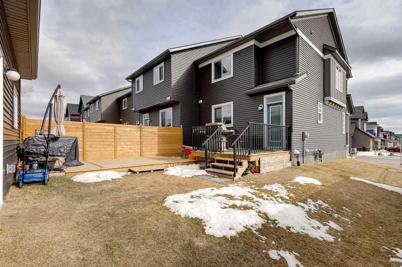 100 Langwell Common Se, Airdrie, AB - Outdoor With Exterior