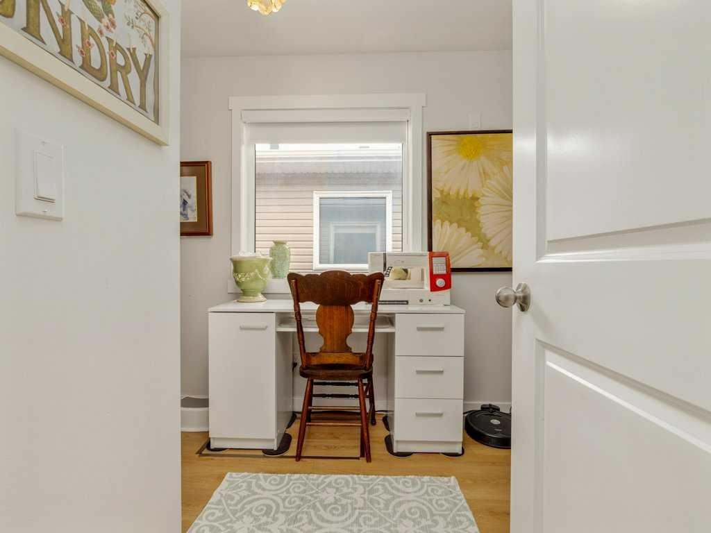 318 Whispering Way, Vulcan, AB - Indoor