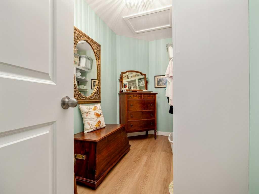 318 Whispering Way, Vulcan, AB - Indoor Photo Showing Other Room