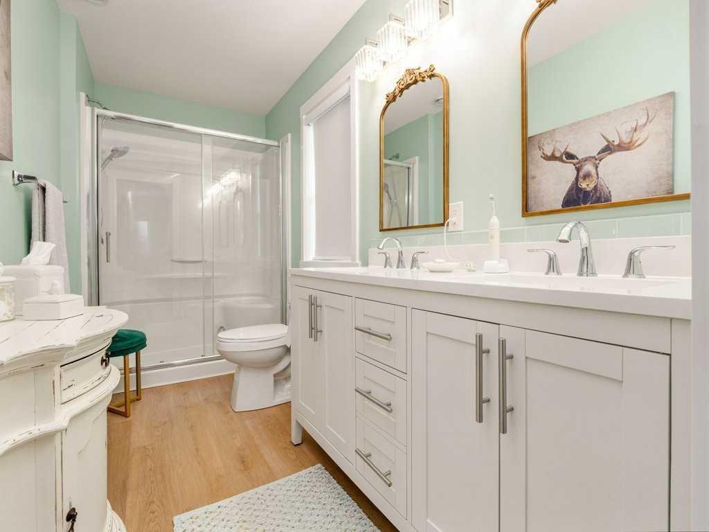 318 Whispering Way, Vulcan, AB - Indoor Photo Showing Bathroom