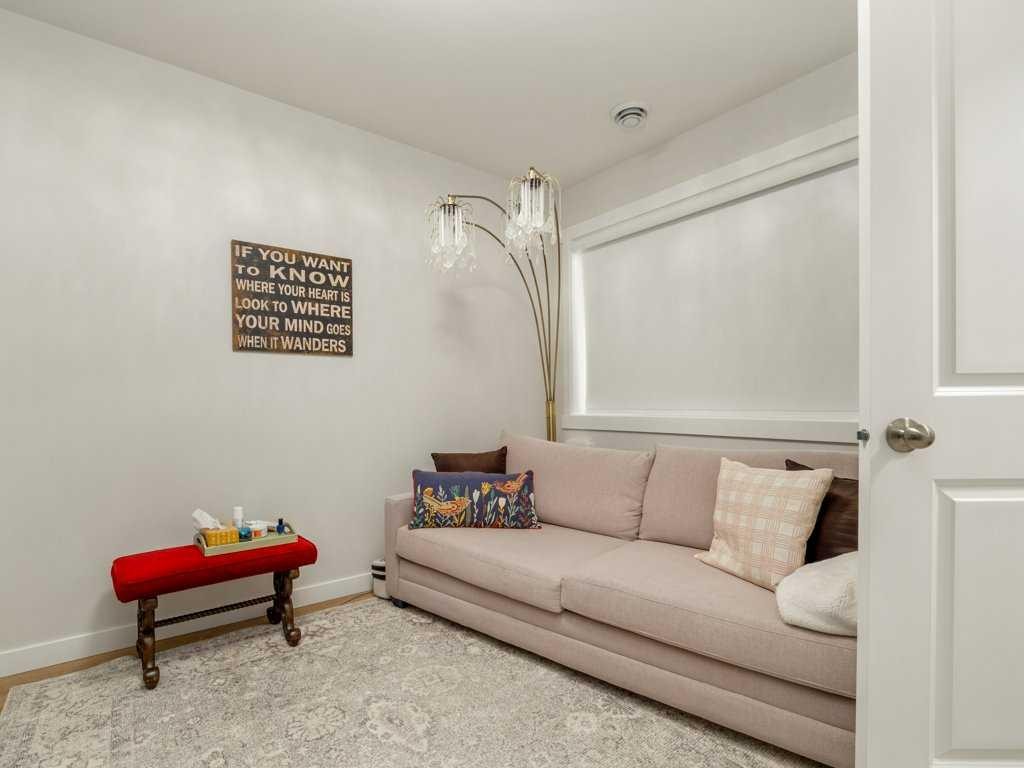 318 Whispering Way, Vulcan, AB - Indoor