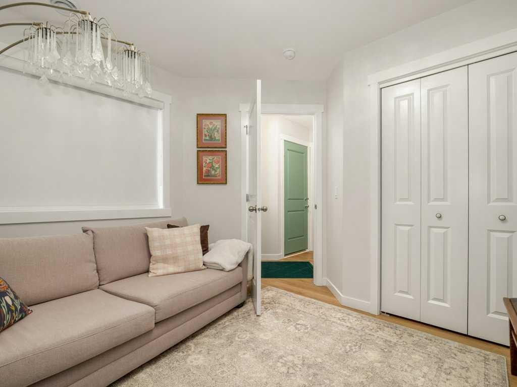 318 Whispering Way, Vulcan, AB - Indoor