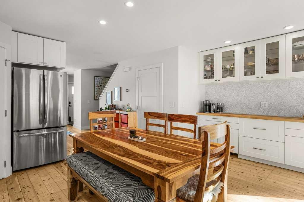 979 Wilson Way, Canmore, AB - Indoor