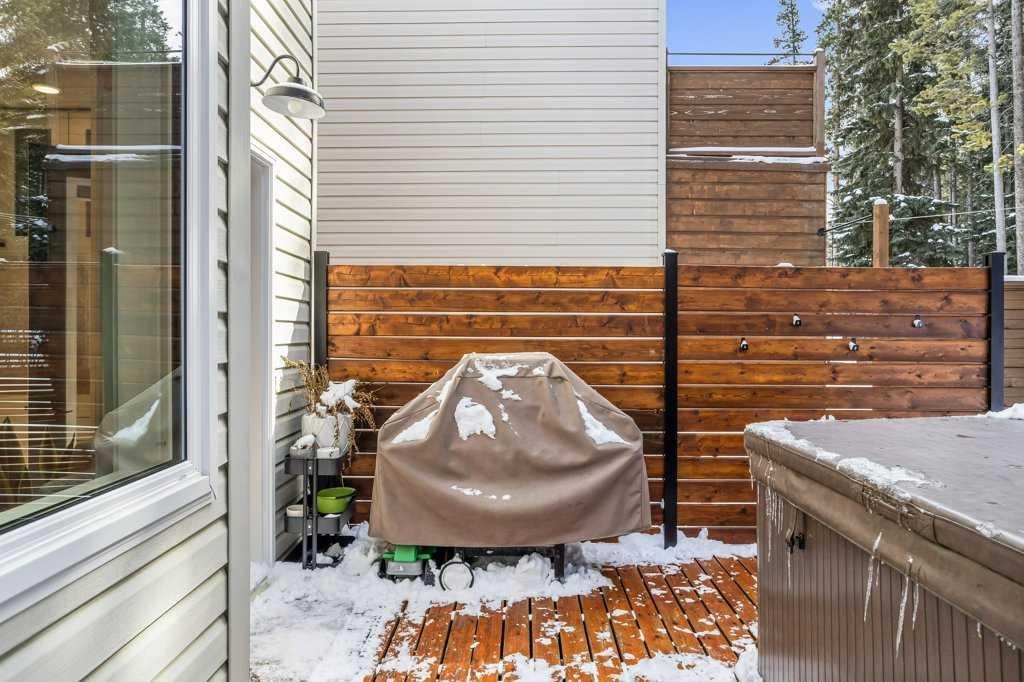 979 Wilson Way, Canmore, AB - Outdoor With Exterior