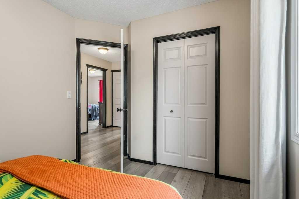 201 Pantego Road Nw, Calgary, AB - Indoor