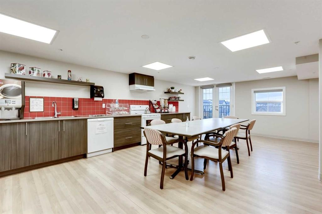404-2635 Eversyde Avenue Sw, Calgary, AB - Indoor Photo Showing Dining Room
