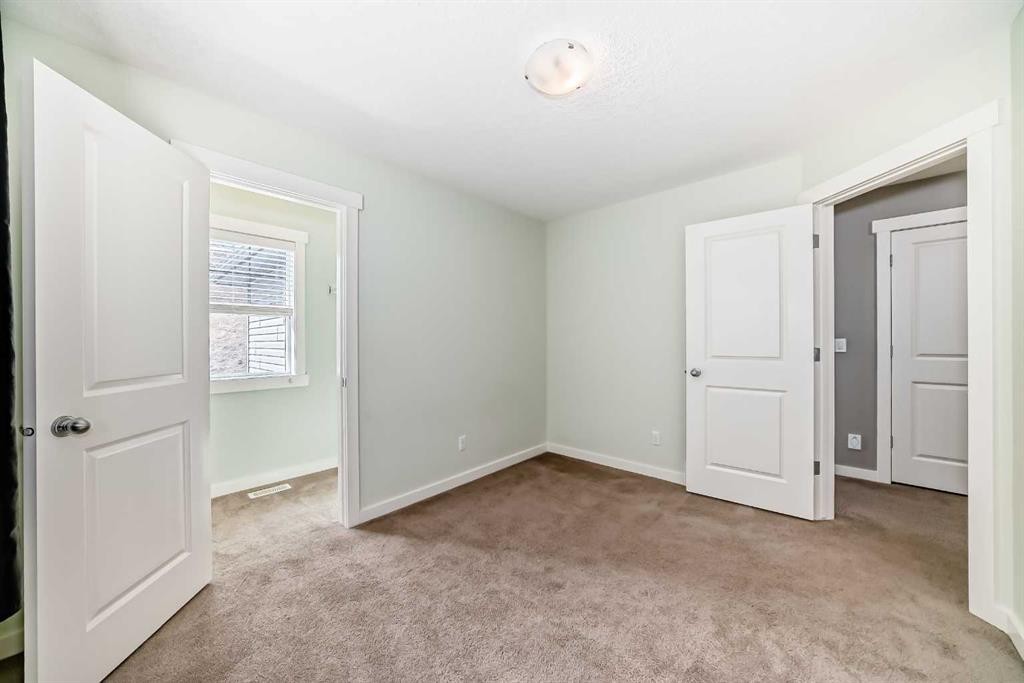 112 Chaparral Valley View Se, Calgary, AB - Indoor Photo Showing Other Room