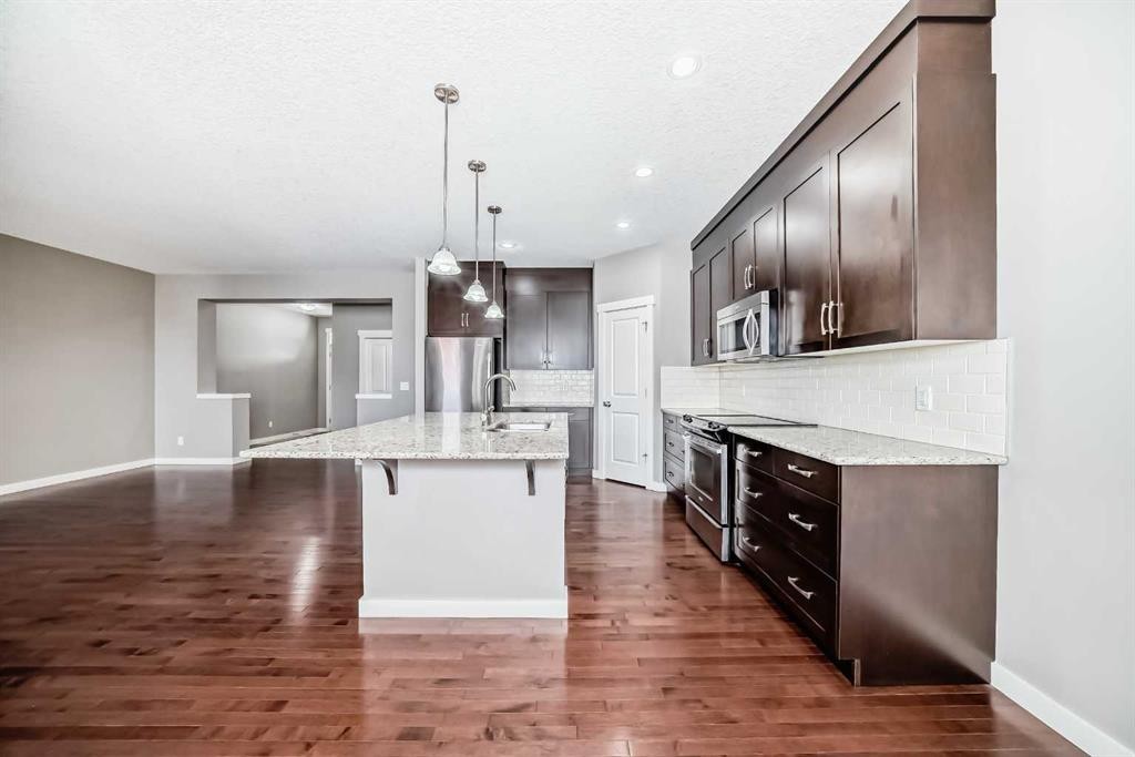 112 Chaparral Valley View Se, Calgary, AB - Indoor Photo Showing Kitchen With Upgraded Kitchen