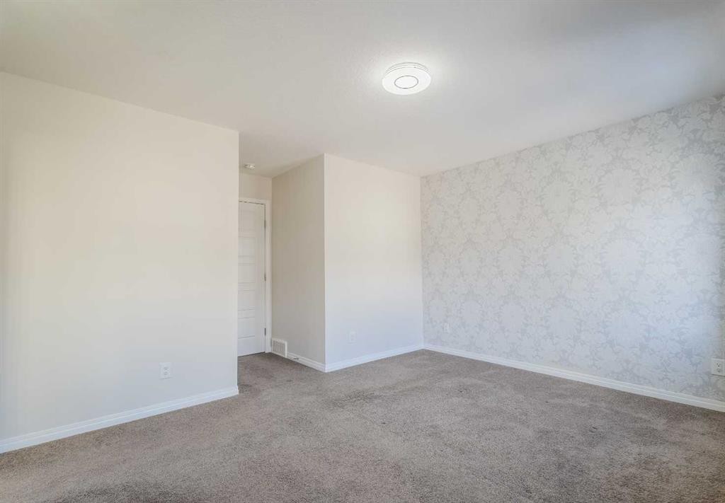 271 Windford Crescent Sw, Airdrie, AB - Indoor Photo Showing Other Room