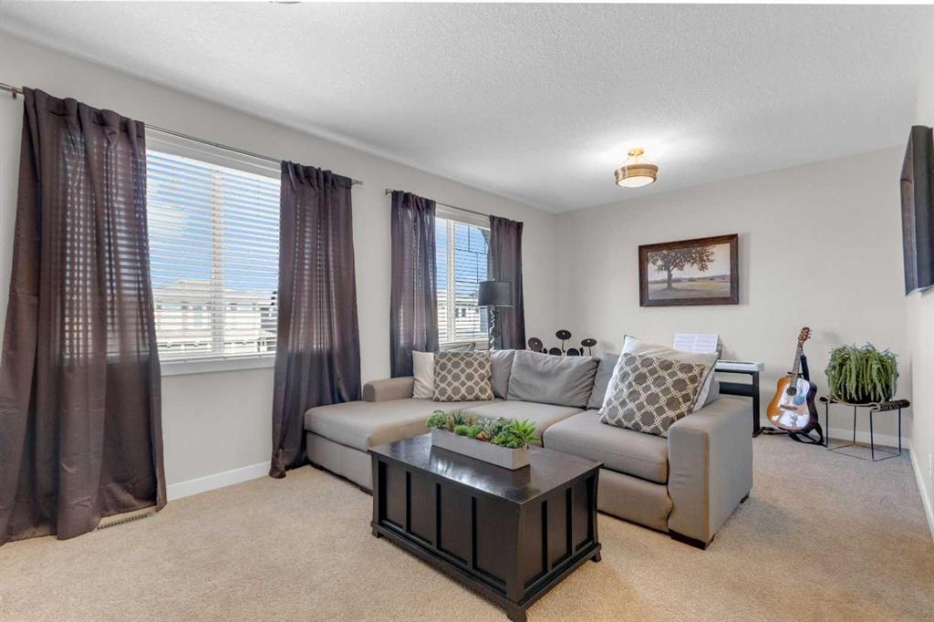 21 Masters Place Se, Calgary, AB