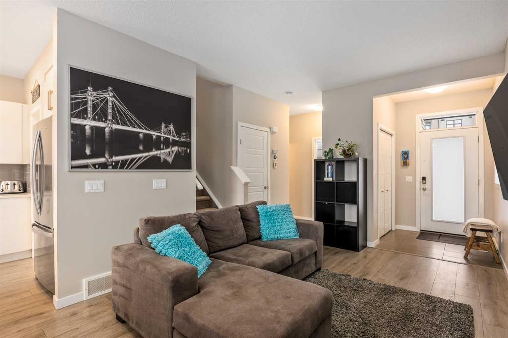 265 Seton Circle Se, Calgary, AB - Indoor Photo Showing Living Room