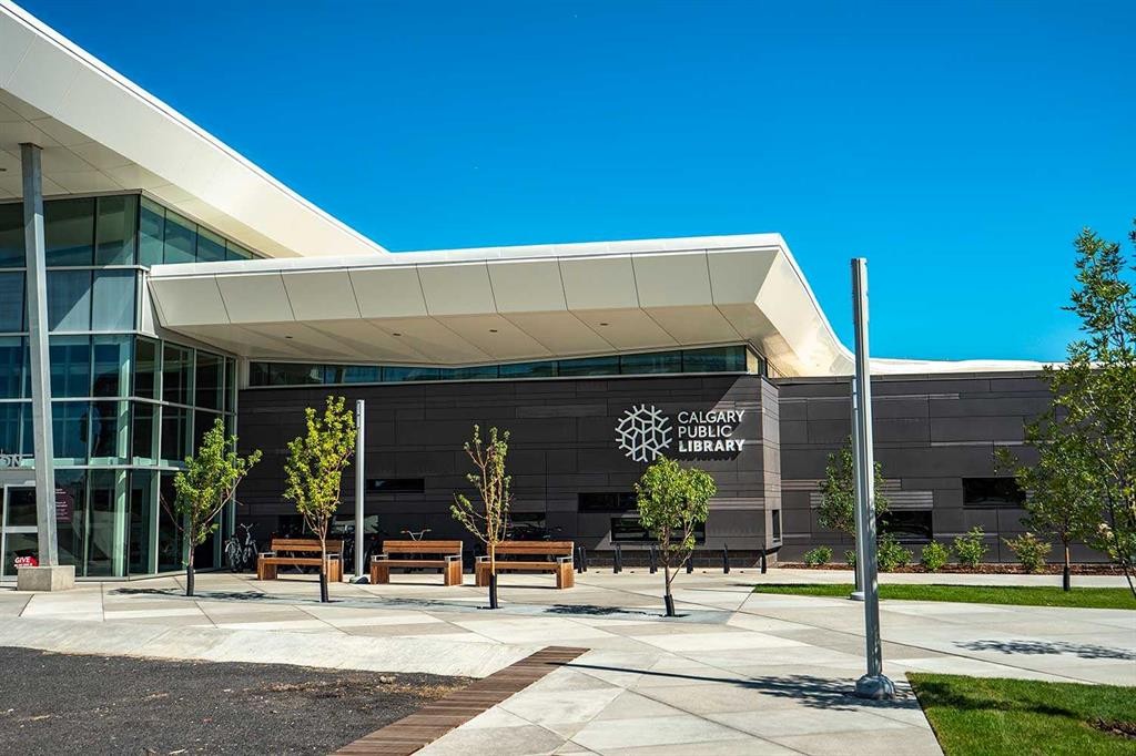 265 Seton Circle Se, Calgary, AB - Outdoor