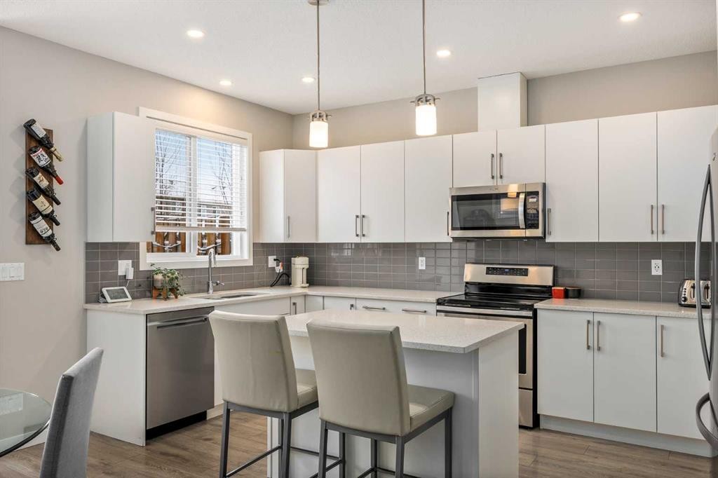265 Seton Circle Se, Calgary, AB - Indoor Photo Showing Kitchen With Stainless Steel Kitchen With Upgraded Kitchen