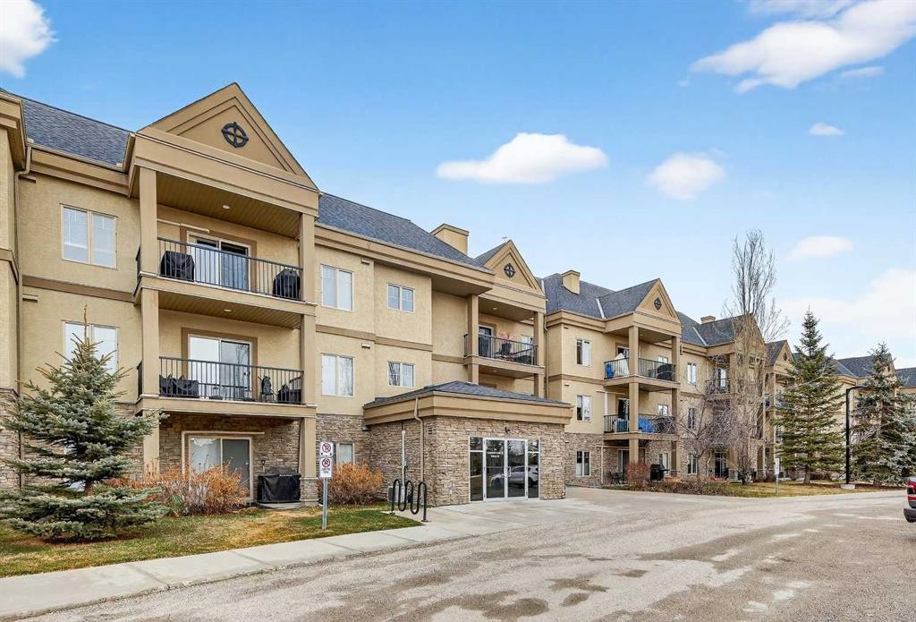 137-52 Cranfield Link Se, Calgary, AB - Outdoor With Balcony With Facade