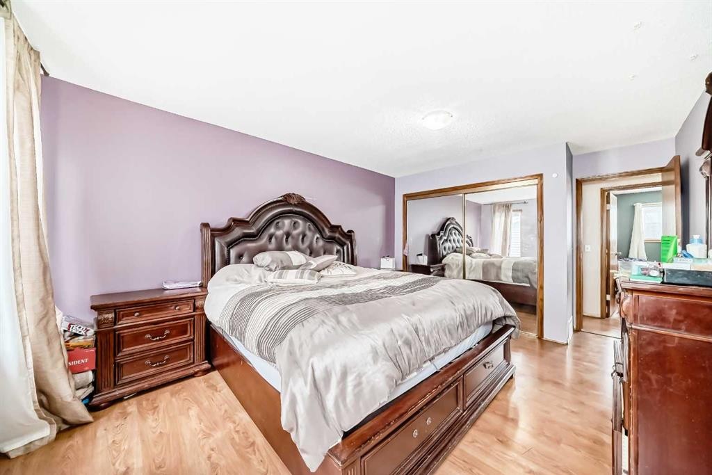 5411 Temple Road Ne, Calgary, AB - Indoor Photo Showing Bedroom