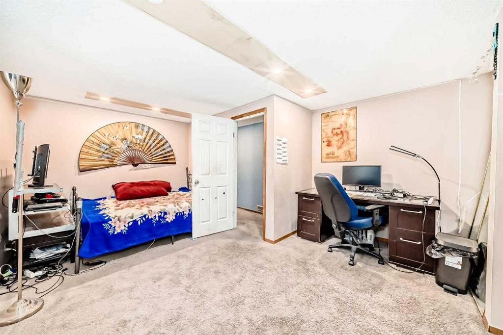 5411 Temple Road Ne, Calgary, AB - Indoor