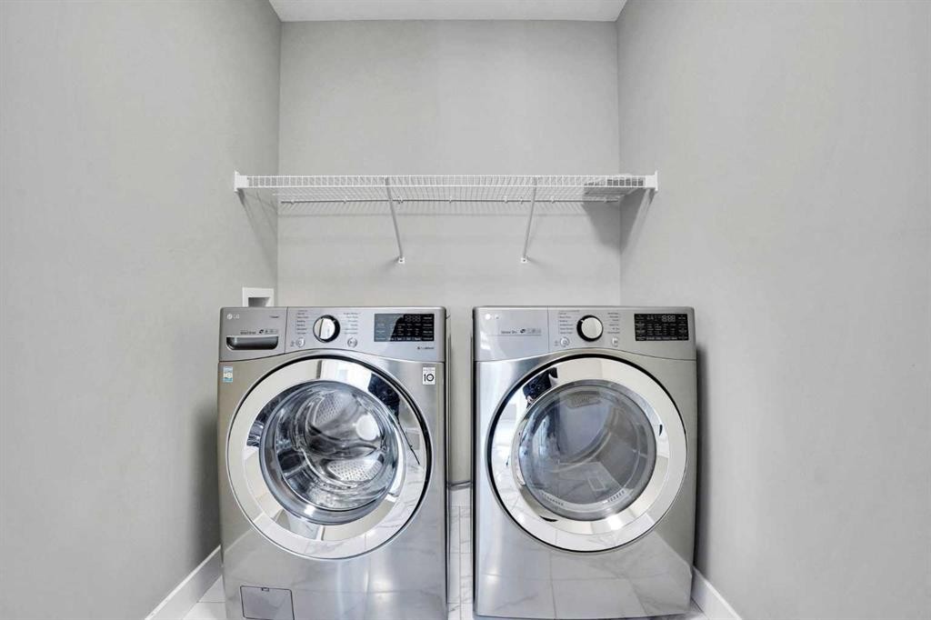47 Corner Meadows Row Ne, Calgary, AB - Indoor Photo Showing Laundry Room