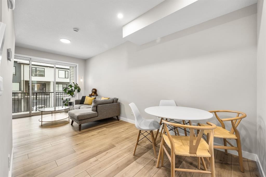 306 Evanscrest Square Nw, Calgary, AB - Indoor