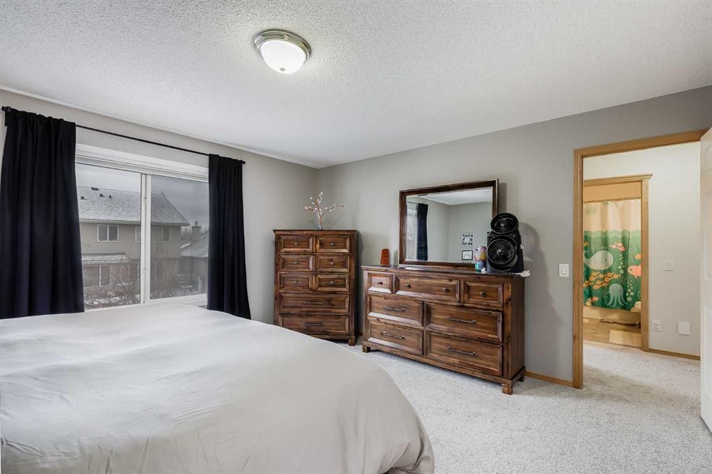 96 Chapala Square Se, Calgary, AB - Indoor Photo Showing Bedroom