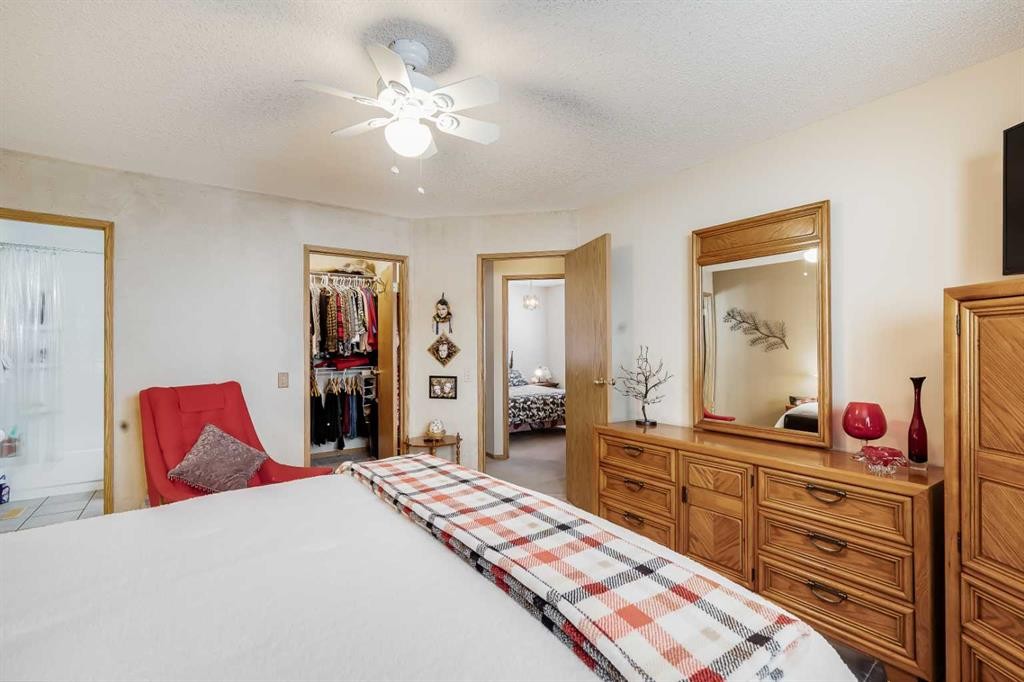 374 Martindale Boulevard Ne, Calgary, AB - Indoor Photo Showing Bedroom
