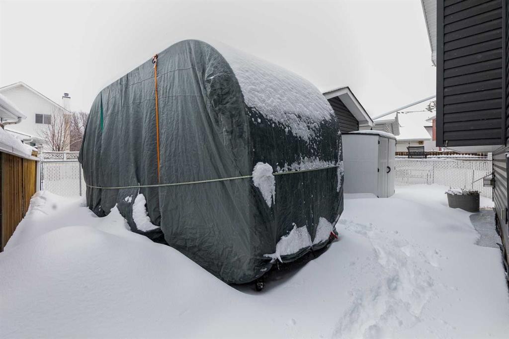 374 Martindale Boulevard Ne, Calgary, AB - Outdoor