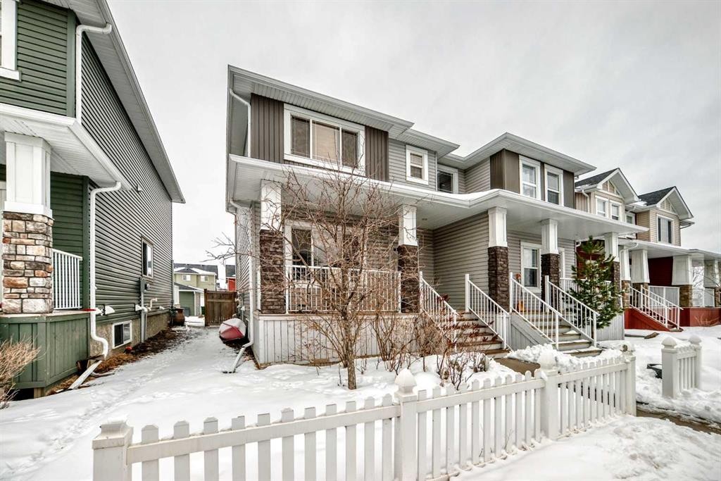 17 Redstone Common Ne, Calgary, AB - Outdoor