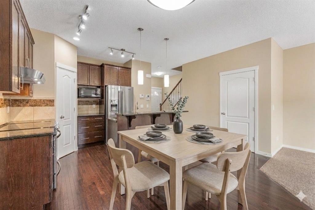 46 Autumn Crescent Se, Calgary, AB - Indoor