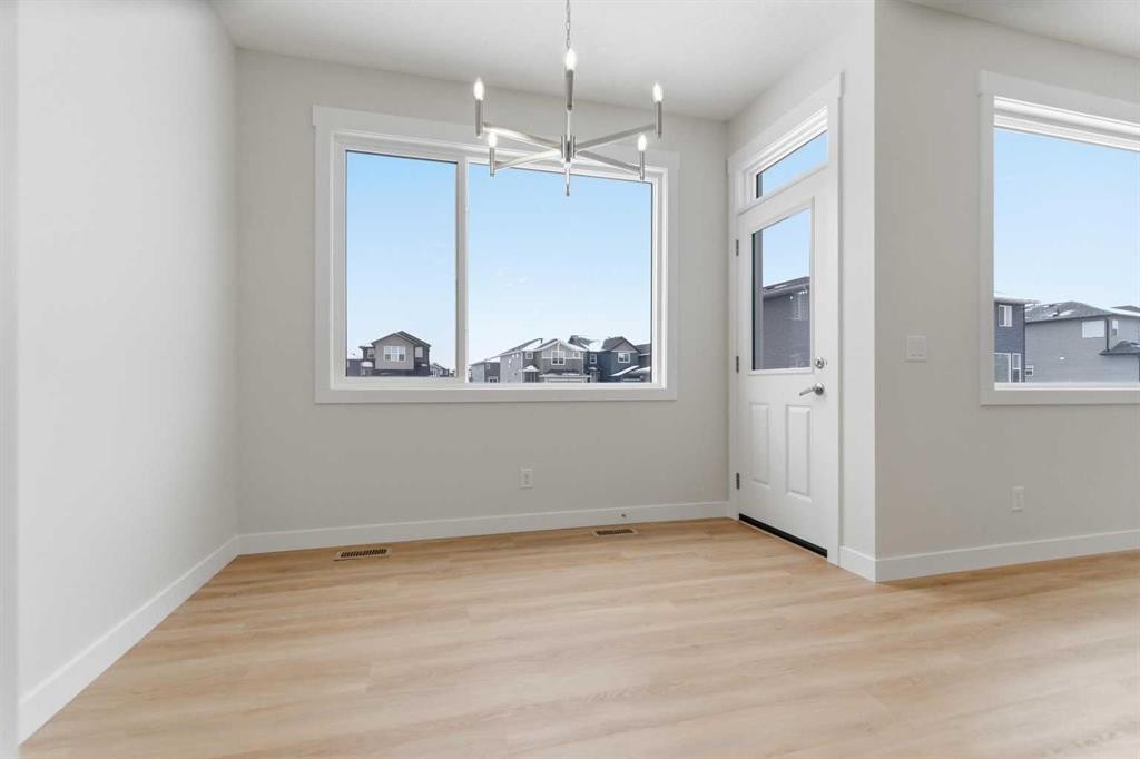 358 Corner Glen Way Ne, Calgary, AB - Indoor Photo Showing Other Room