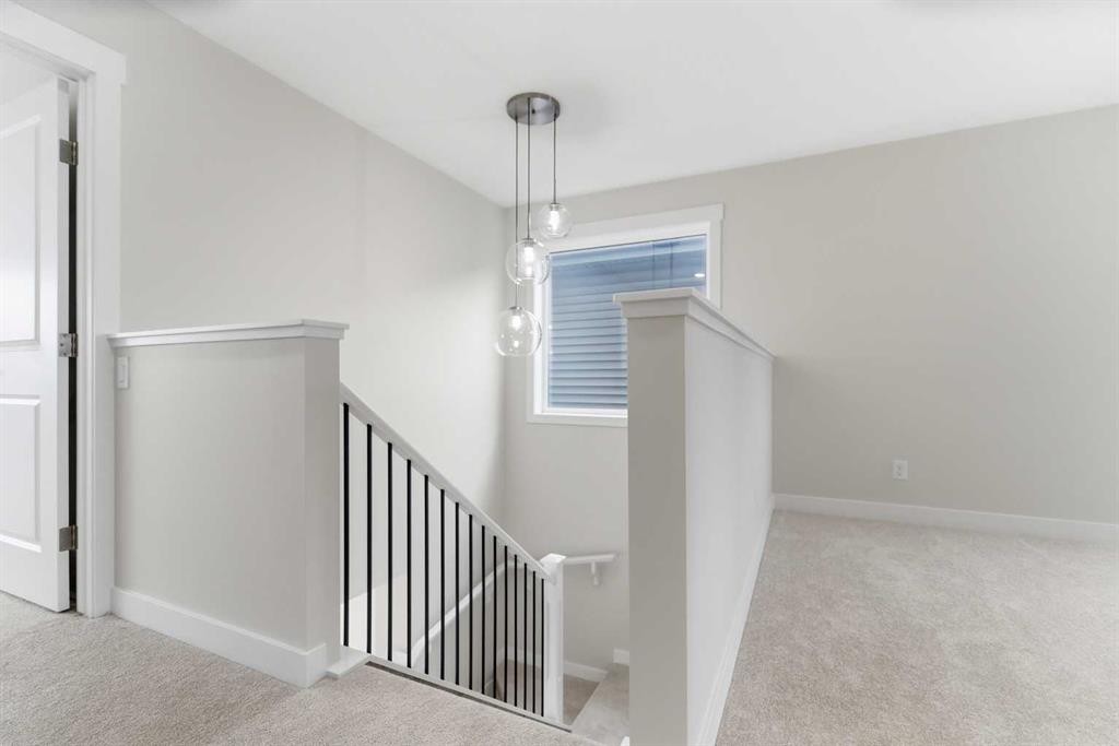 358 Corner Glen Way Ne, Calgary, AB - Indoor Photo Showing Other Room
