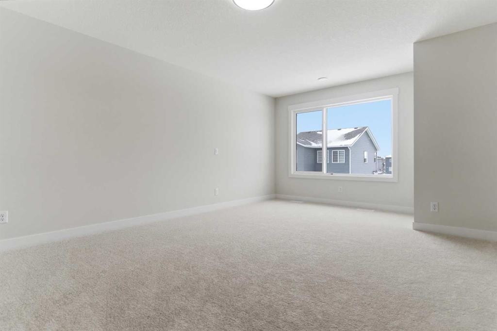 358 Corner Glen Way Ne, Calgary, AB - Indoor Photo Showing Other Room