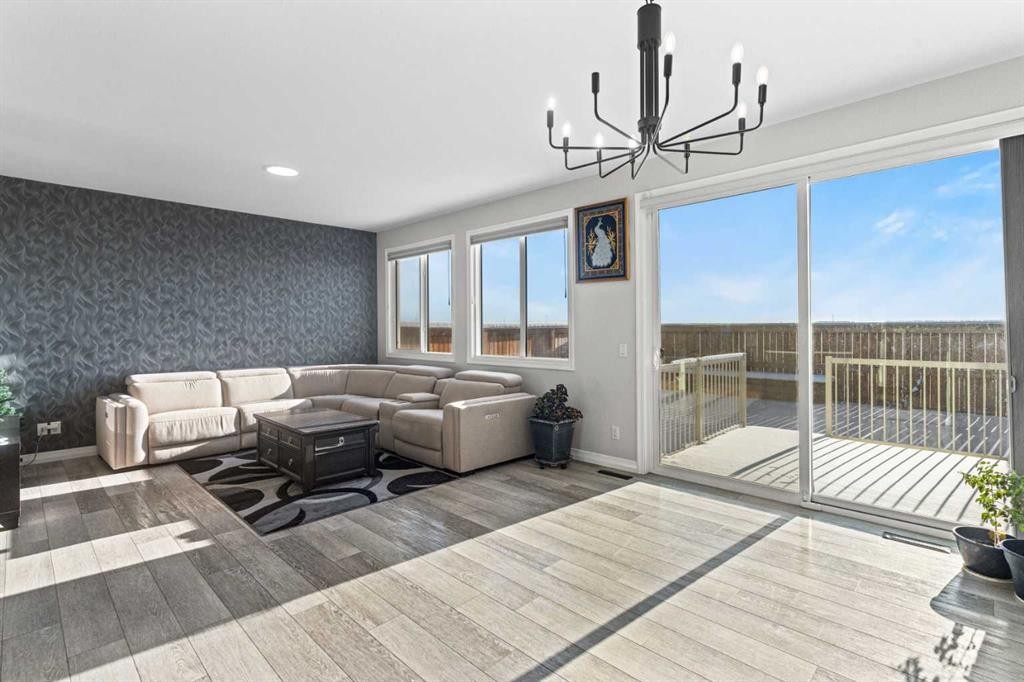 437 Corner Meadows Way Ne, Calgary, AB - Indoor