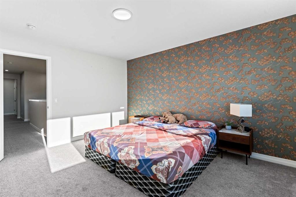 437 Corner Meadows Way Ne, Calgary, AB - Indoor Photo Showing Bedroom