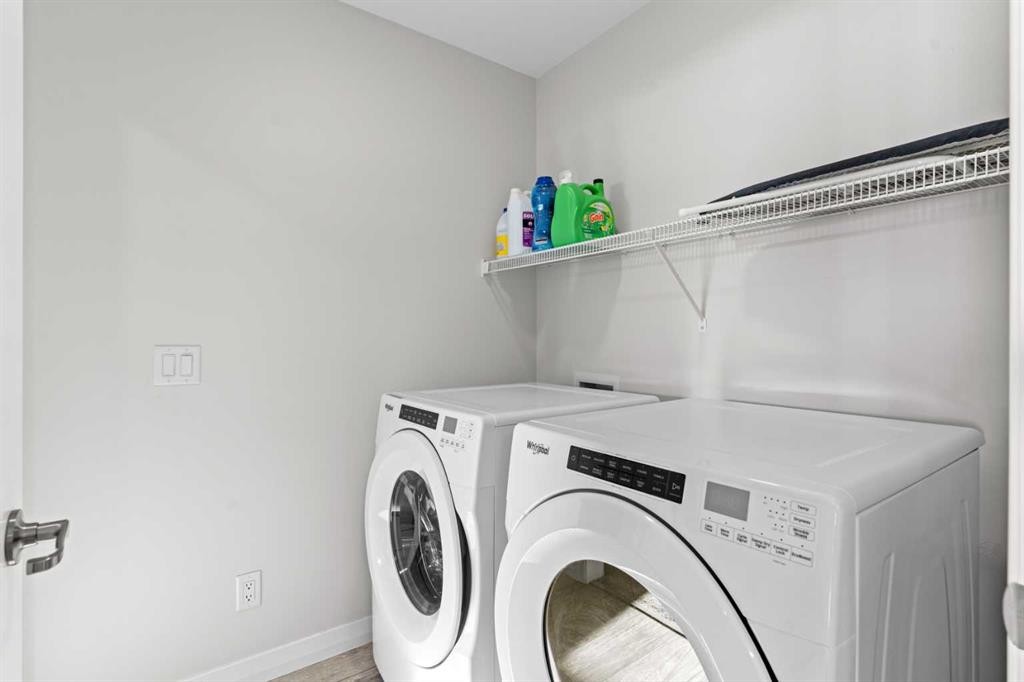 437 Corner Meadows Way Ne, Calgary, AB - Indoor Photo Showing Laundry Room