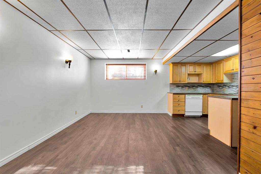 295 Edgepark Boulevard Nw, Calgary, AB - Indoor