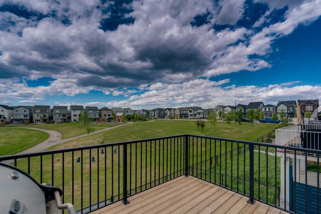 23 Savoy Terrace Se, Calgary, AB - Outdoor With View