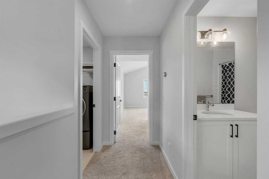 23 Savoy Terrace Se, Calgary, AB - Indoor Photo Showing Bedroom