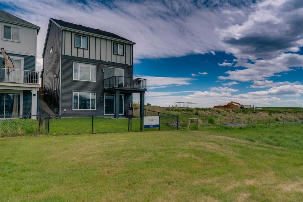 23 Savoy Terrace Se, Calgary, AB - Outdoor With Deck Patio Veranda
