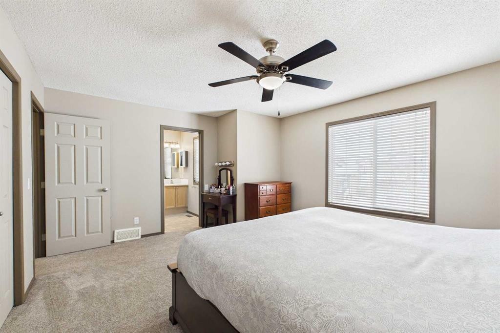 115 Citadel Mesa Close Nw, Calgary, AB - Indoor Photo Showing Bedroom