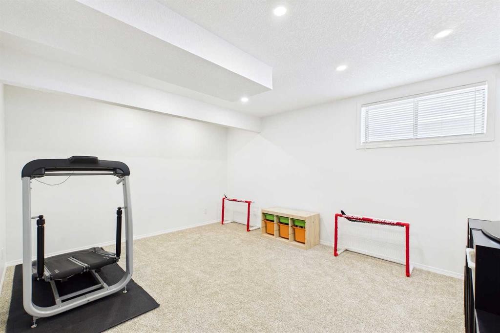 115 Citadel Mesa Close Nw, Calgary, AB - Indoor Photo Showing Gym Room