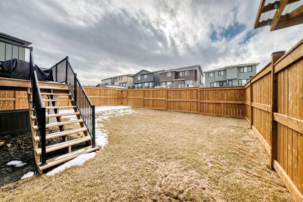385 Edith Road Nw, Calgary, AB - Outdoor