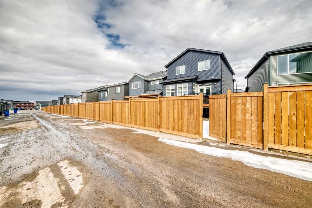 385 Edith Road Nw, Calgary, AB - Outdoor