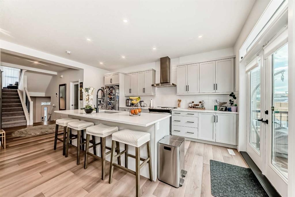 385 Edith Road Nw, Calgary, AB - Indoor