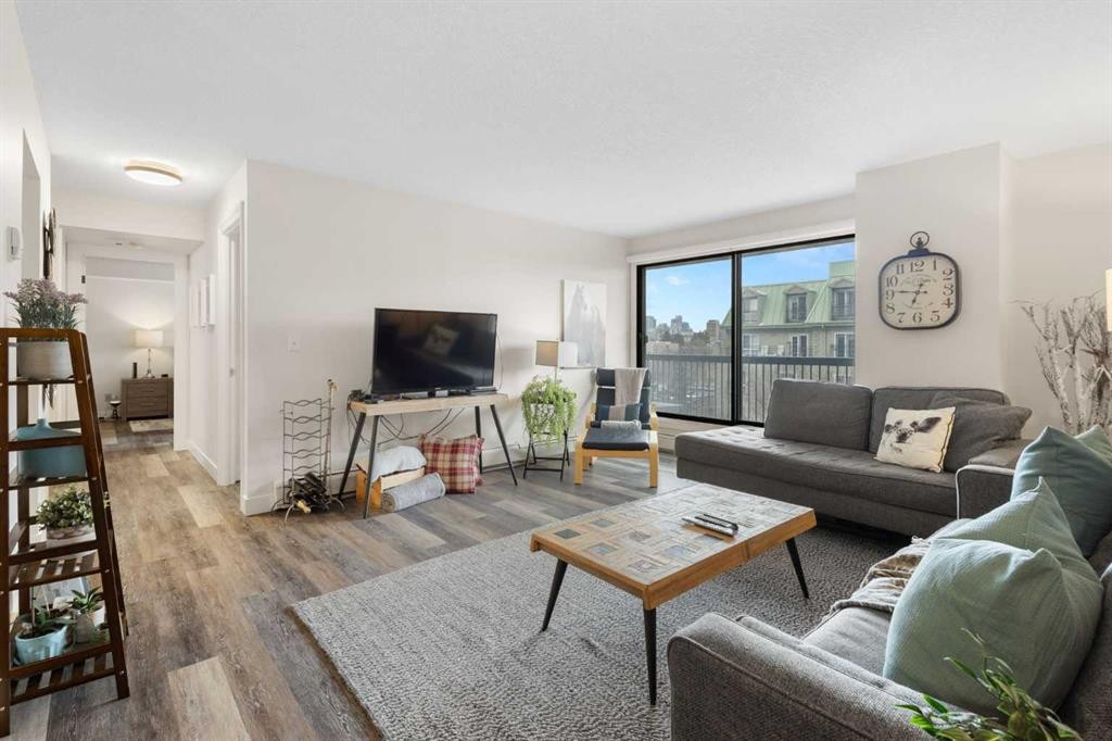 503-225 25 Avenue Sw, Calgary, AB - Indoor Photo Showing Living Room