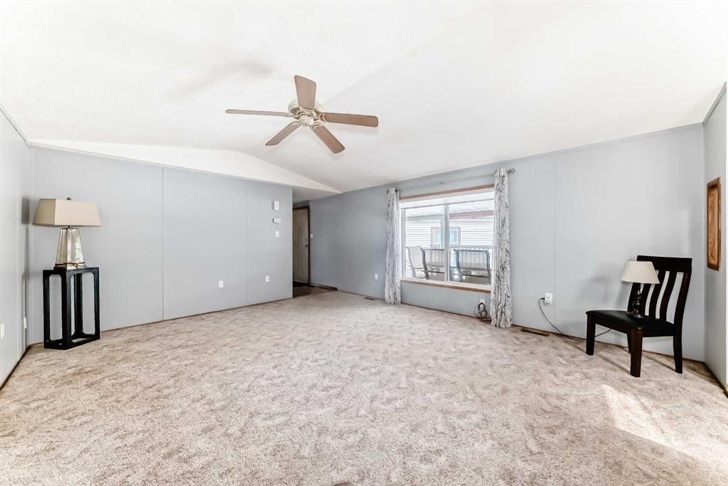 272 Burroughs Circle Ne, Calgary, AB