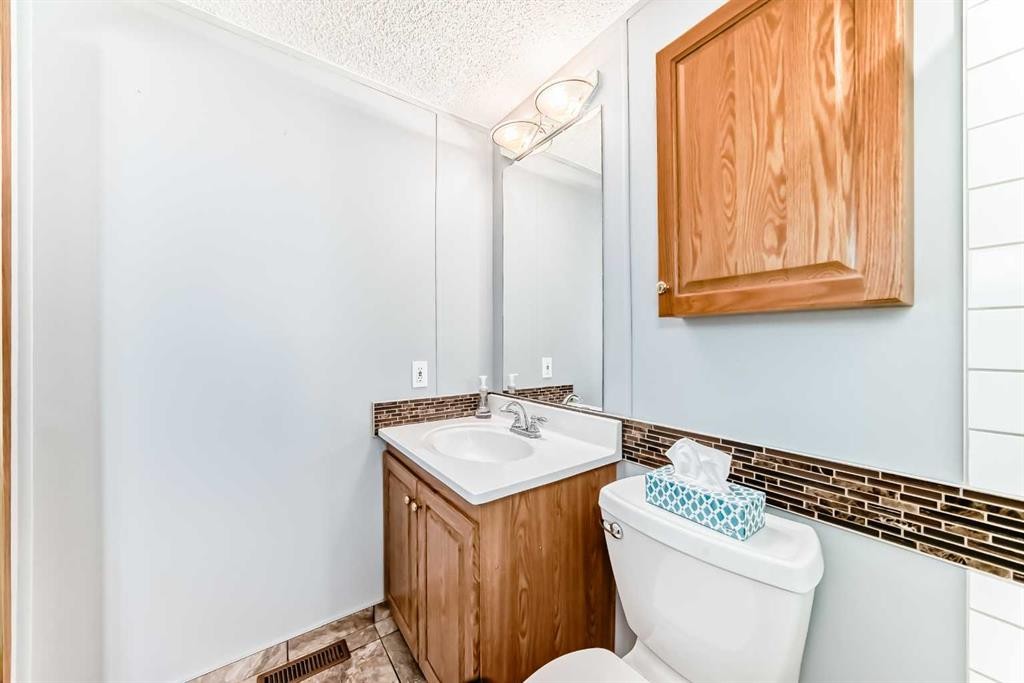 272 Burroughs Circle Ne, Calgary, AB